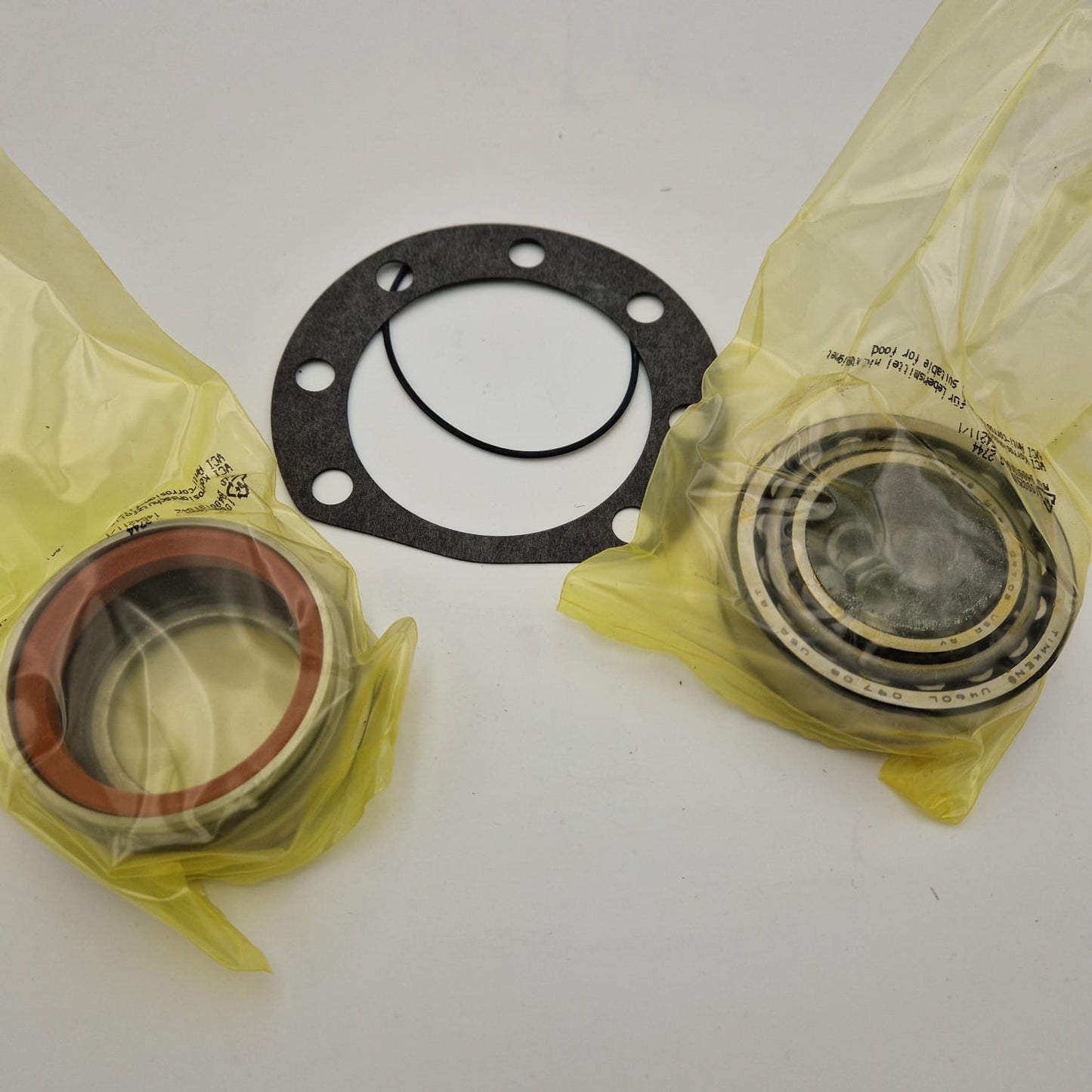 REPARATURSATZ FUER ACHSWELLE MIT LAGER A6013500468