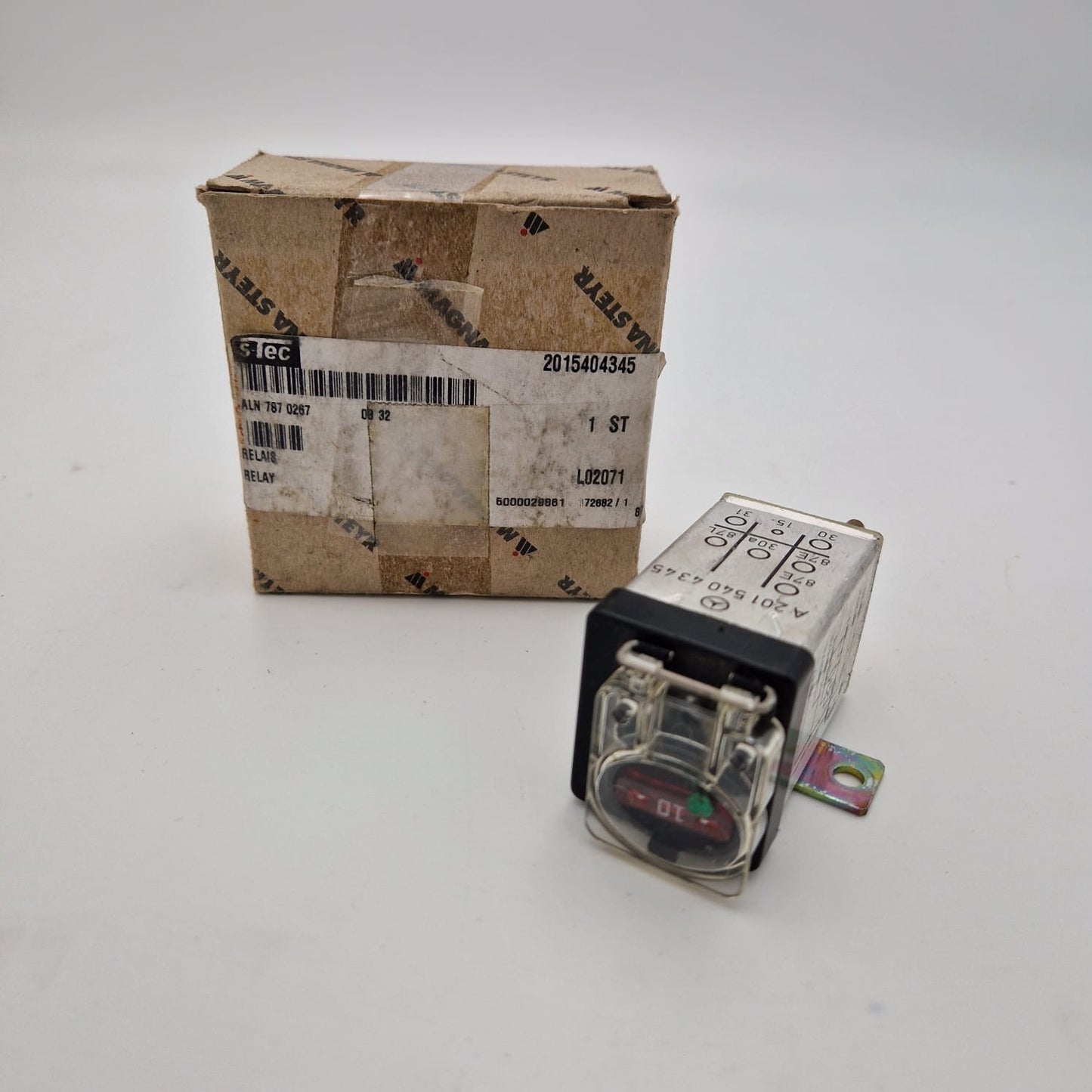 UEBERSPANNUNGSSCHUTZ 72 UD 404 A2015404345