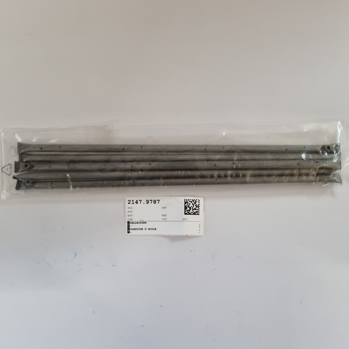 OIL LINE A1021800427