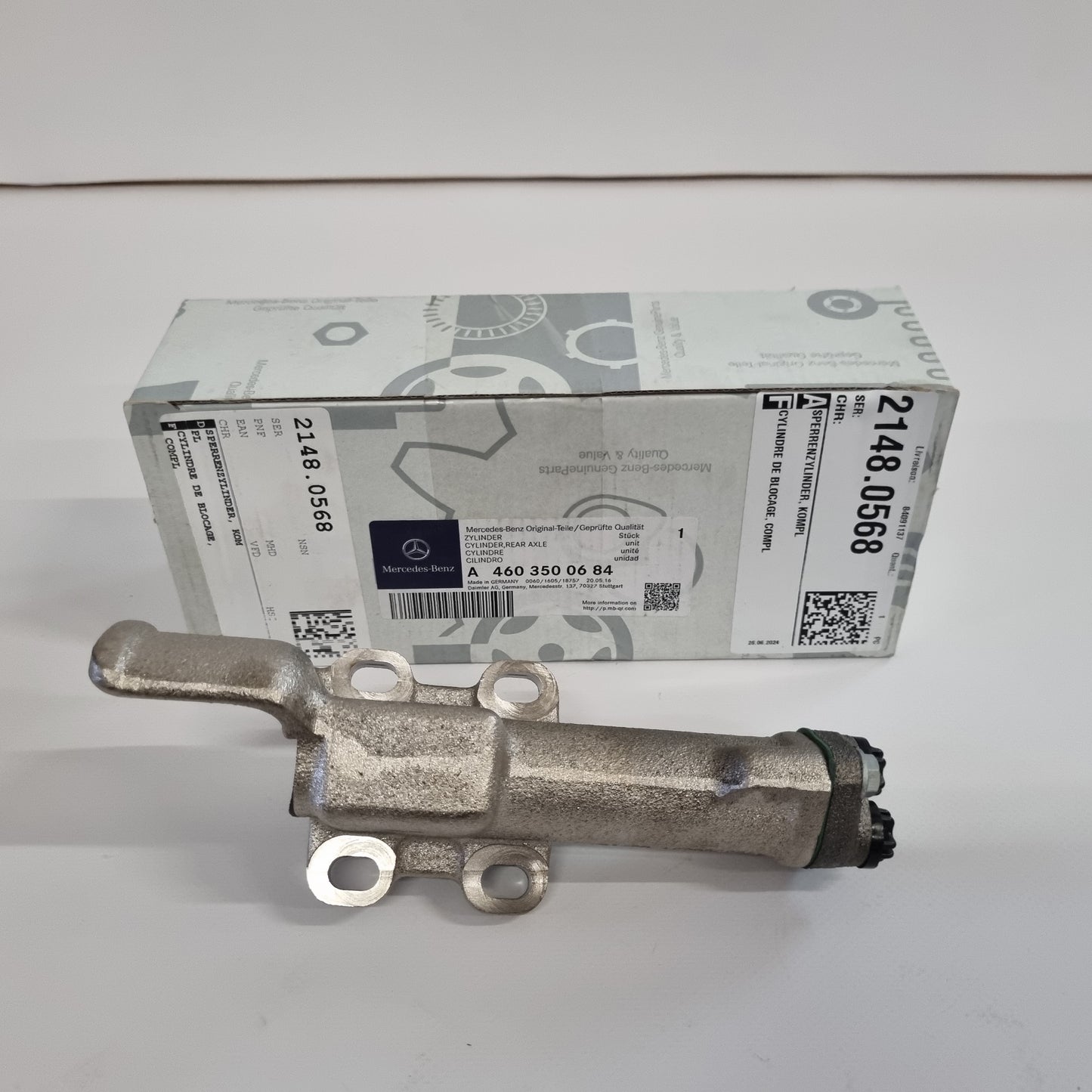 LOCKING CYLINDER / COMPLET A4603500684