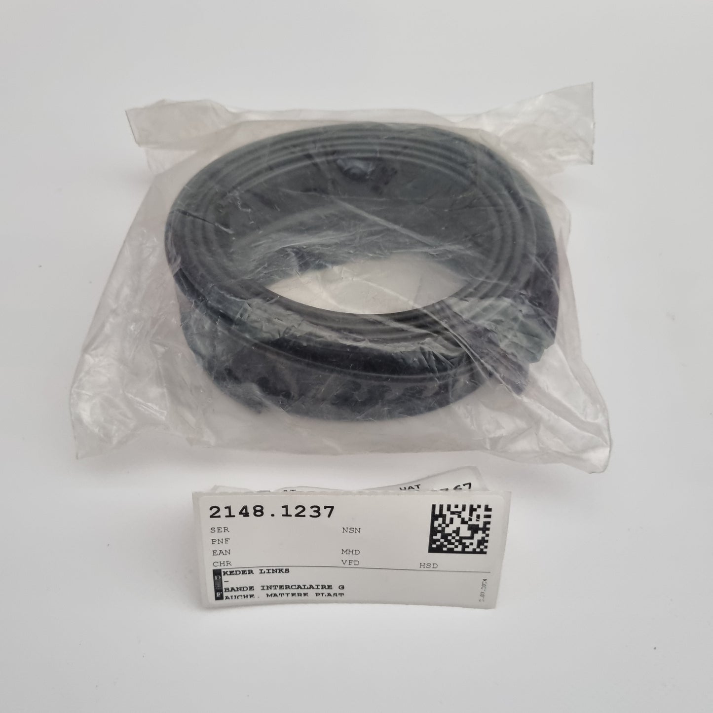 Piping left A4616980190