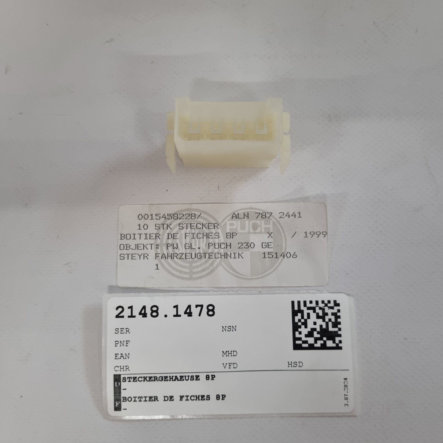 STECKERGEHAEUSE 8P A0015458228
