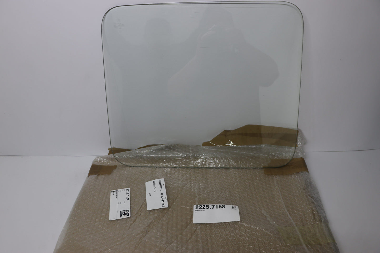 GLASS PANE