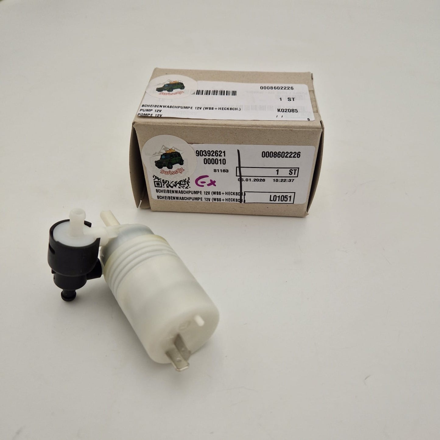 SCHEIBENWASCHPUMPE 12V Hinten + Vorne A0008602226