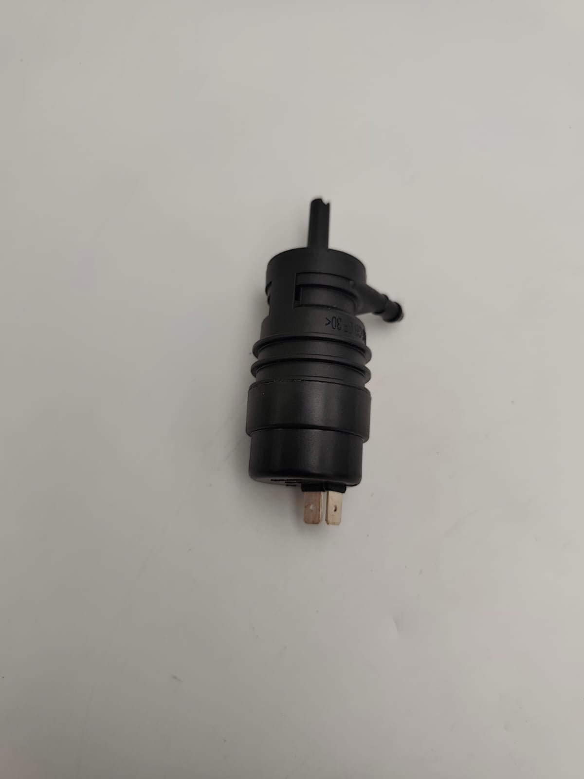 PUMPE SEIBENWISCHWASSER A0008601526