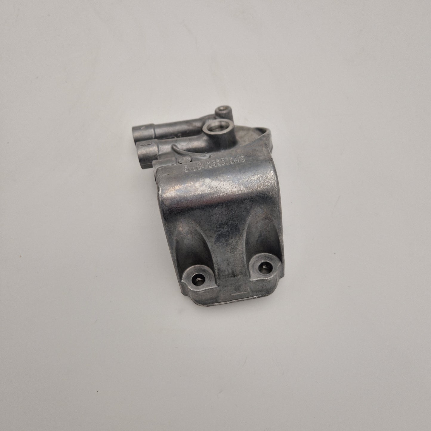 Filterkopf A6010920008 OEM WOLF 250 GD / 290 GD