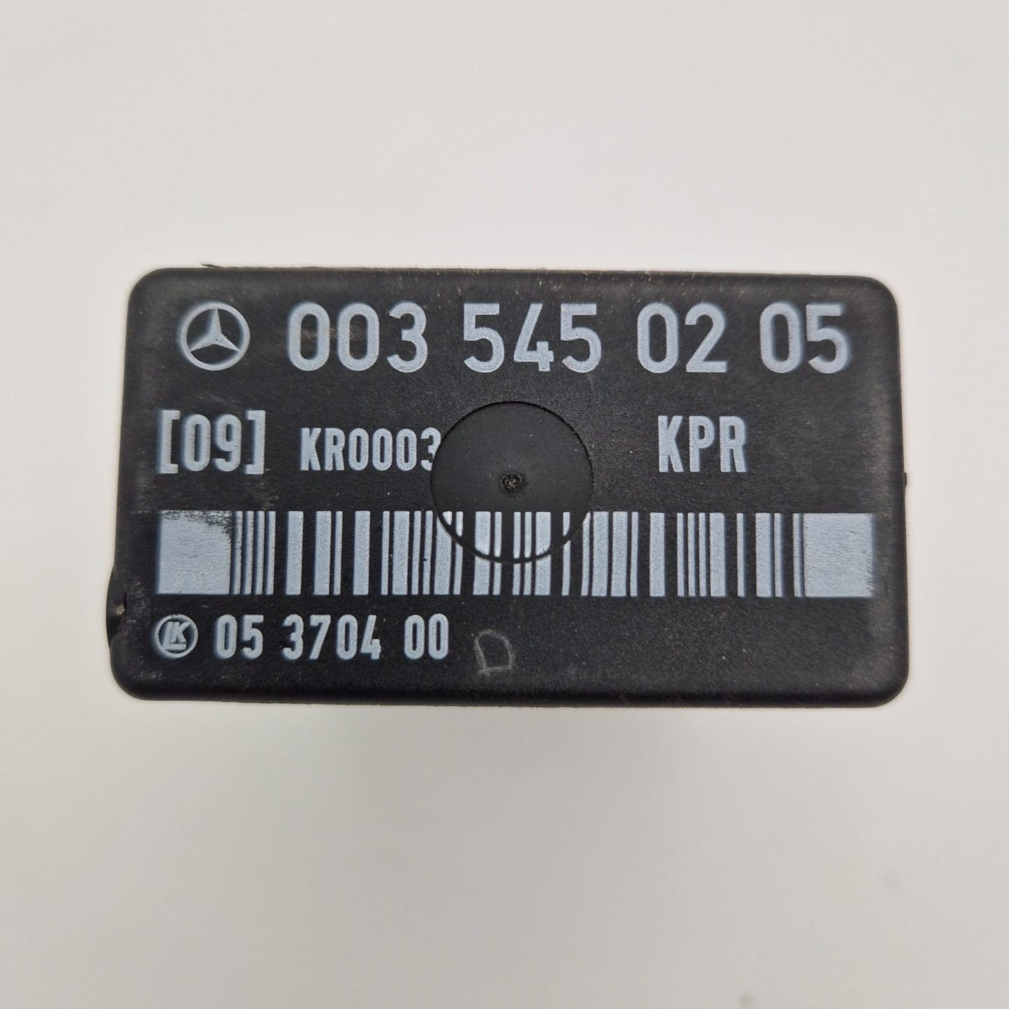 RELAIS ZU TREIBSTOFFPUMPE A0035450205