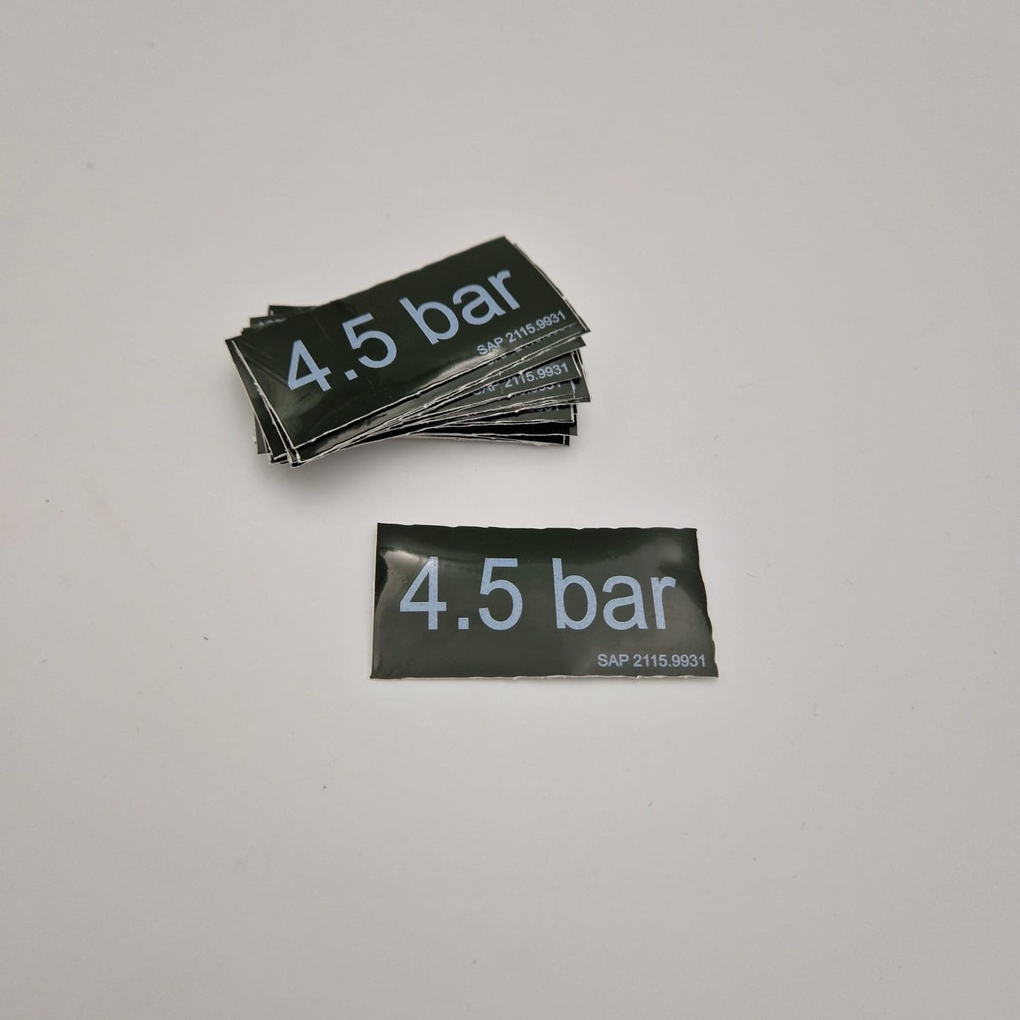 SELBSTKLEBE-ETIKETTE 60X30MM REIFENDRUCK 4,5BAR