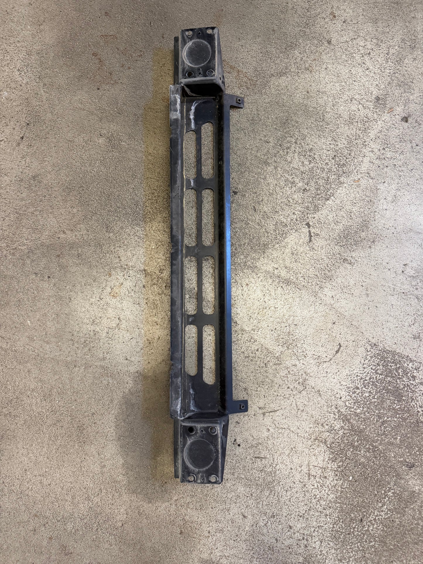 QUERTRAEGER VORN UNTEN A 461 620 03 30 G300 CDI