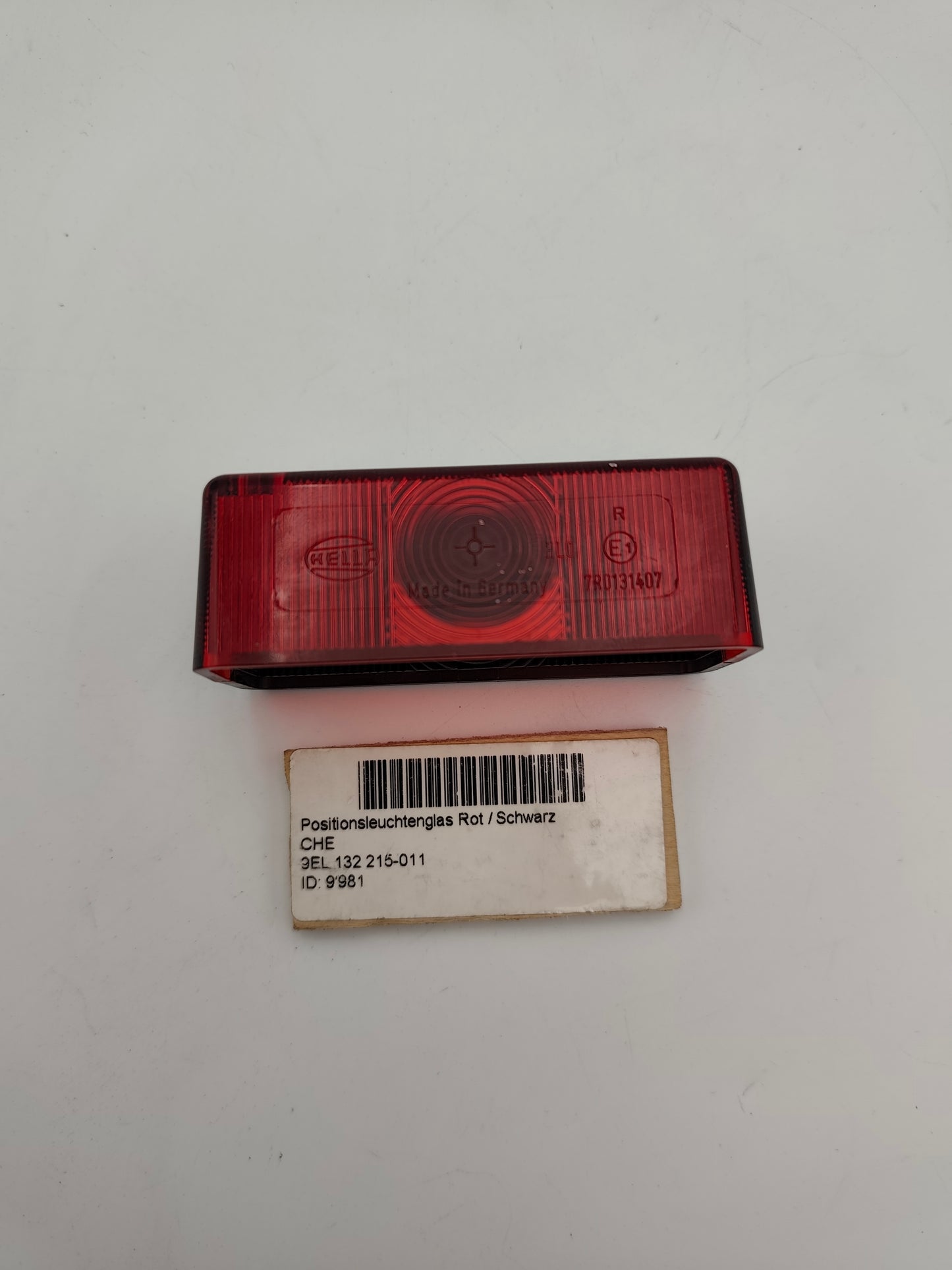 HELLA 9EL 132 215-011 LKW Lichtscheibe, Umrissleuchte