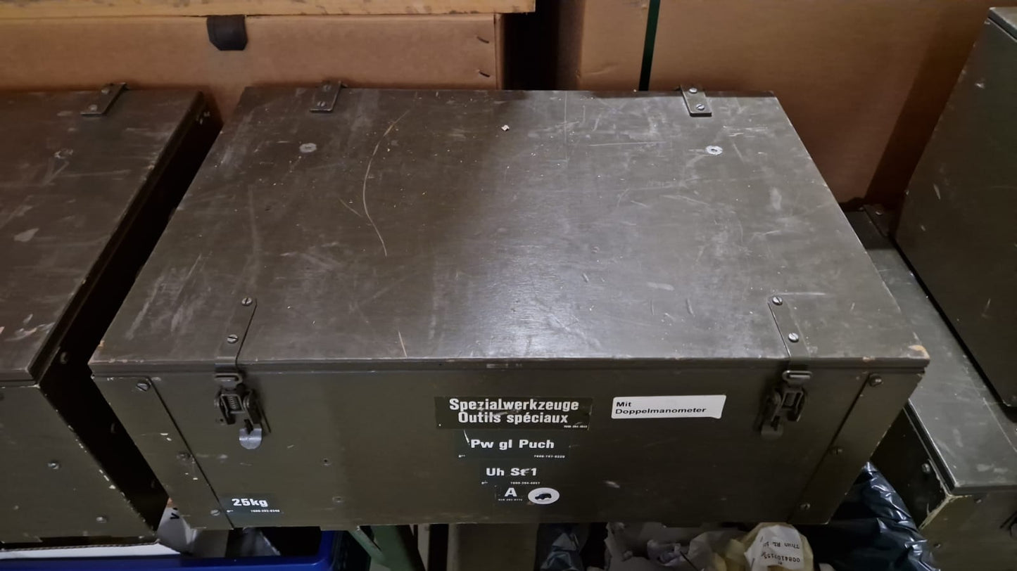 PUCH GE 230 SPEZIALWERKZEUGKISTE KISTE A