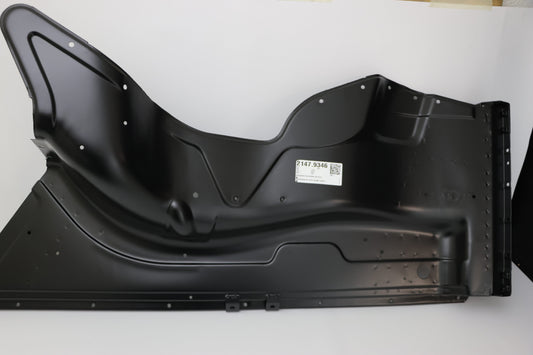 Front Right Wheel Arch A4616202750