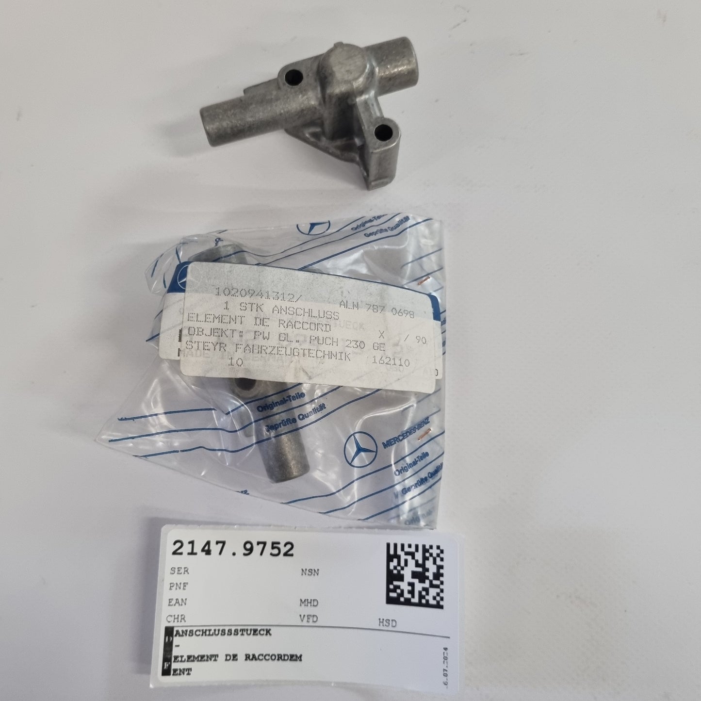 ANSCHLUSSSTUECK A1020941312