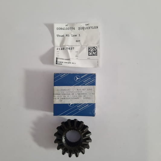 AXLE SHAFT GEAR A6113535015