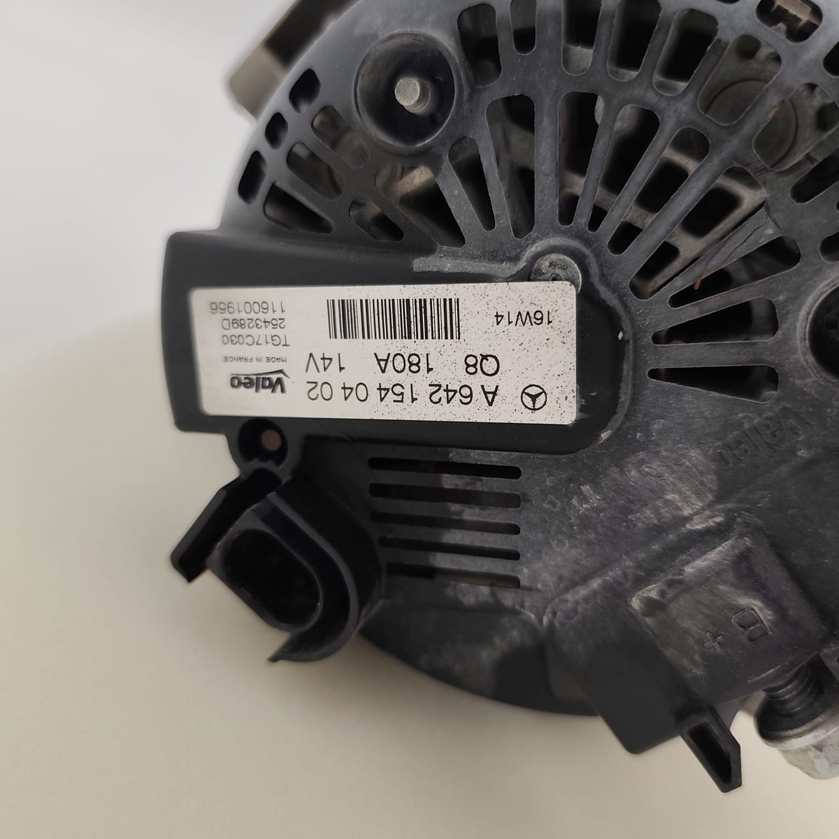 A6421540402 – Générateur Alternateur 14V/180A Valeo G300 Cdi 24V – Mercedes/Puch